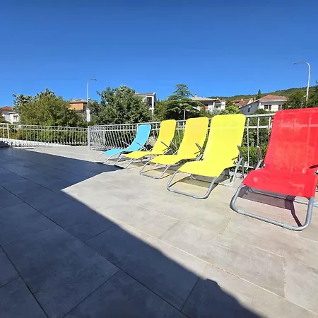 Apartament In 5498