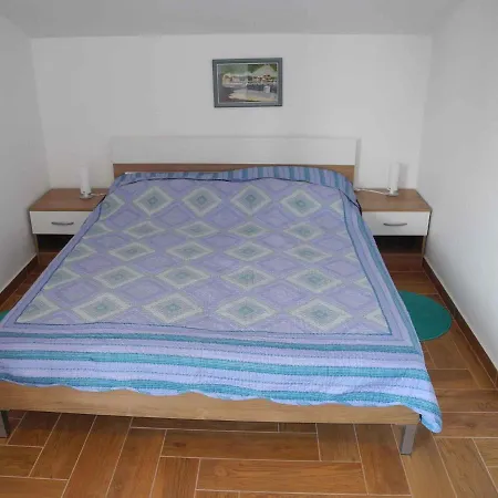 Apartment In 5498 Crikvenica