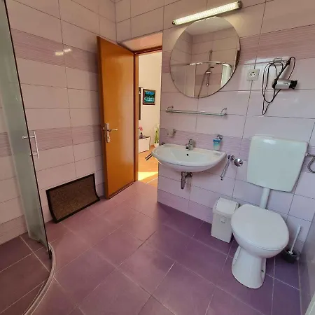 Apartment In 5498 Crikvenica