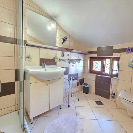 Apartmán In 5498